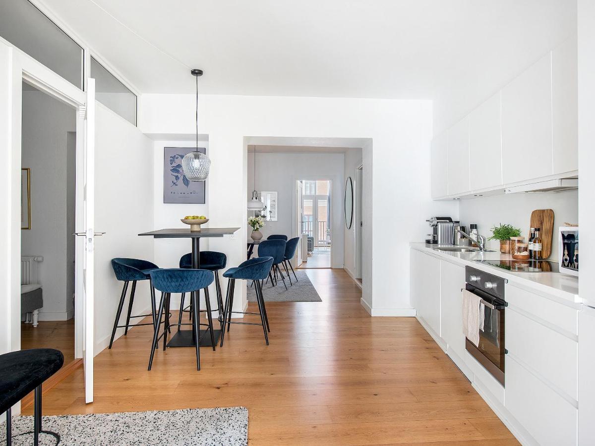 Lejlighed Sanders Leaves - Chic Three-bedroom In Downtown