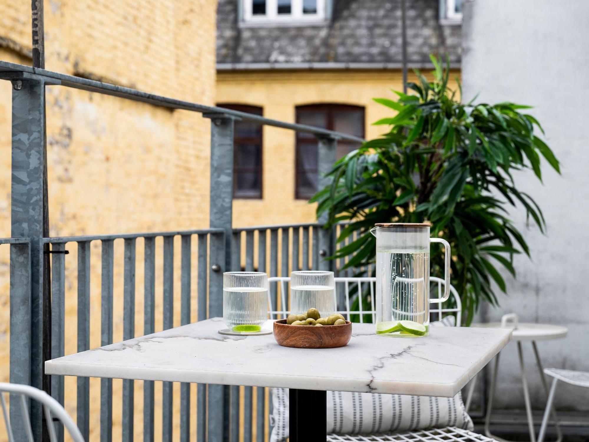Lejlighed Sanders Leaves - Chic Three-bedroom In Downtown *